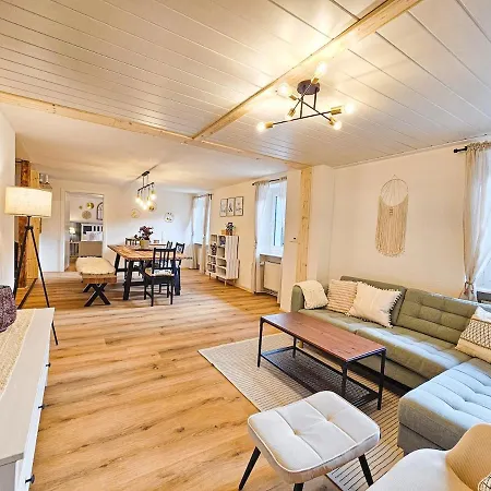 Apartmán Cozy With 4 Bedrooms Near Zurich And Rhine Falls Klettgau